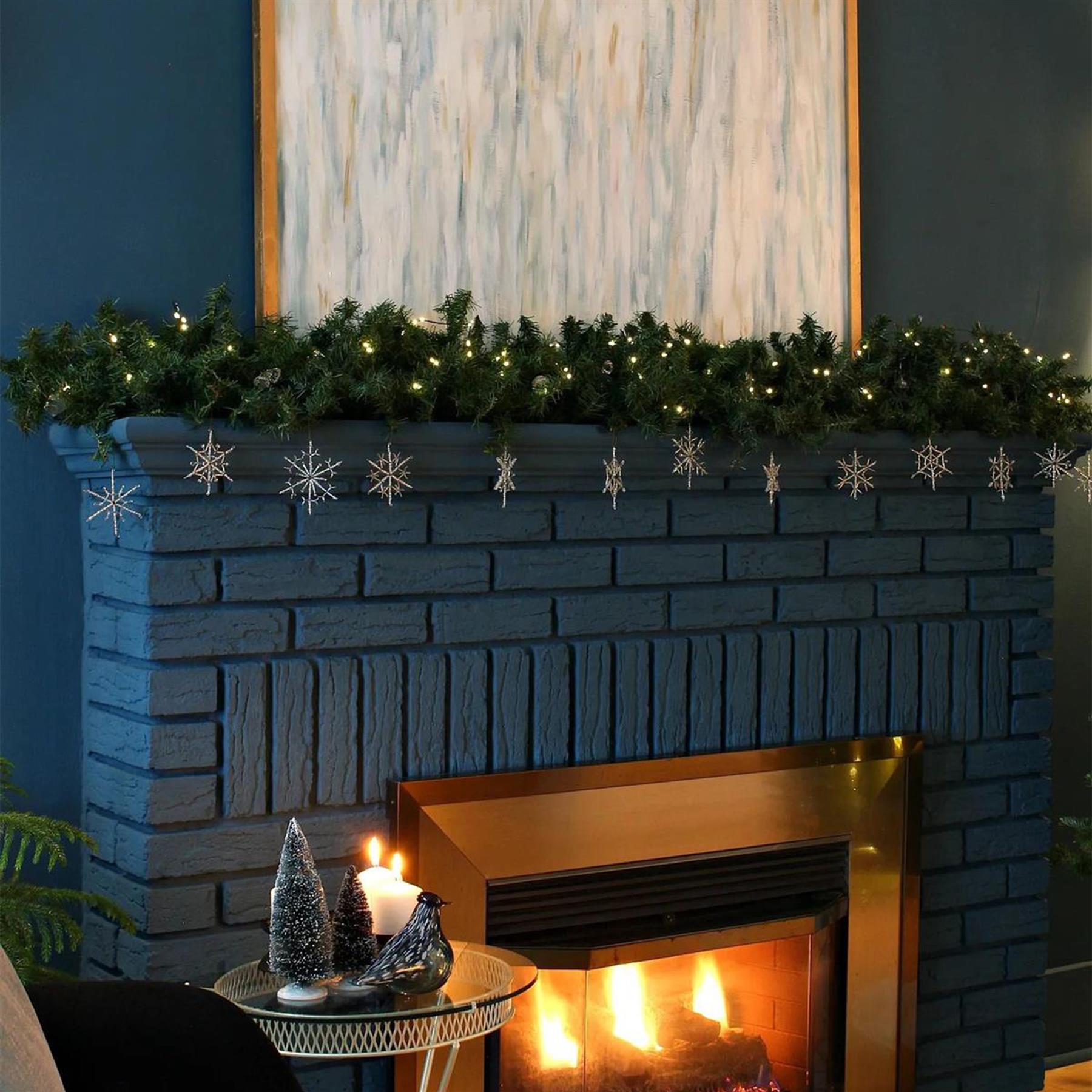 Pre-Lit Christmas Garland with LED Lights and Timer Function