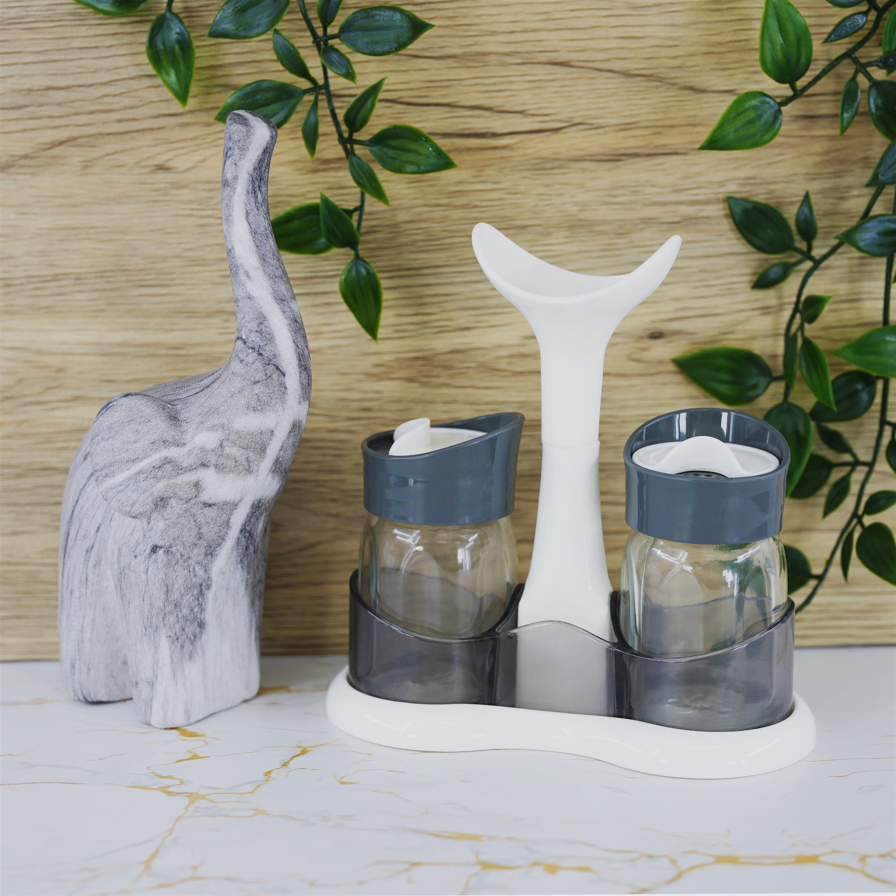 Salt and Pepper Shaker Set / Salt and Pepper Pots With Holder by GEEZY - The Magic Toy Shop