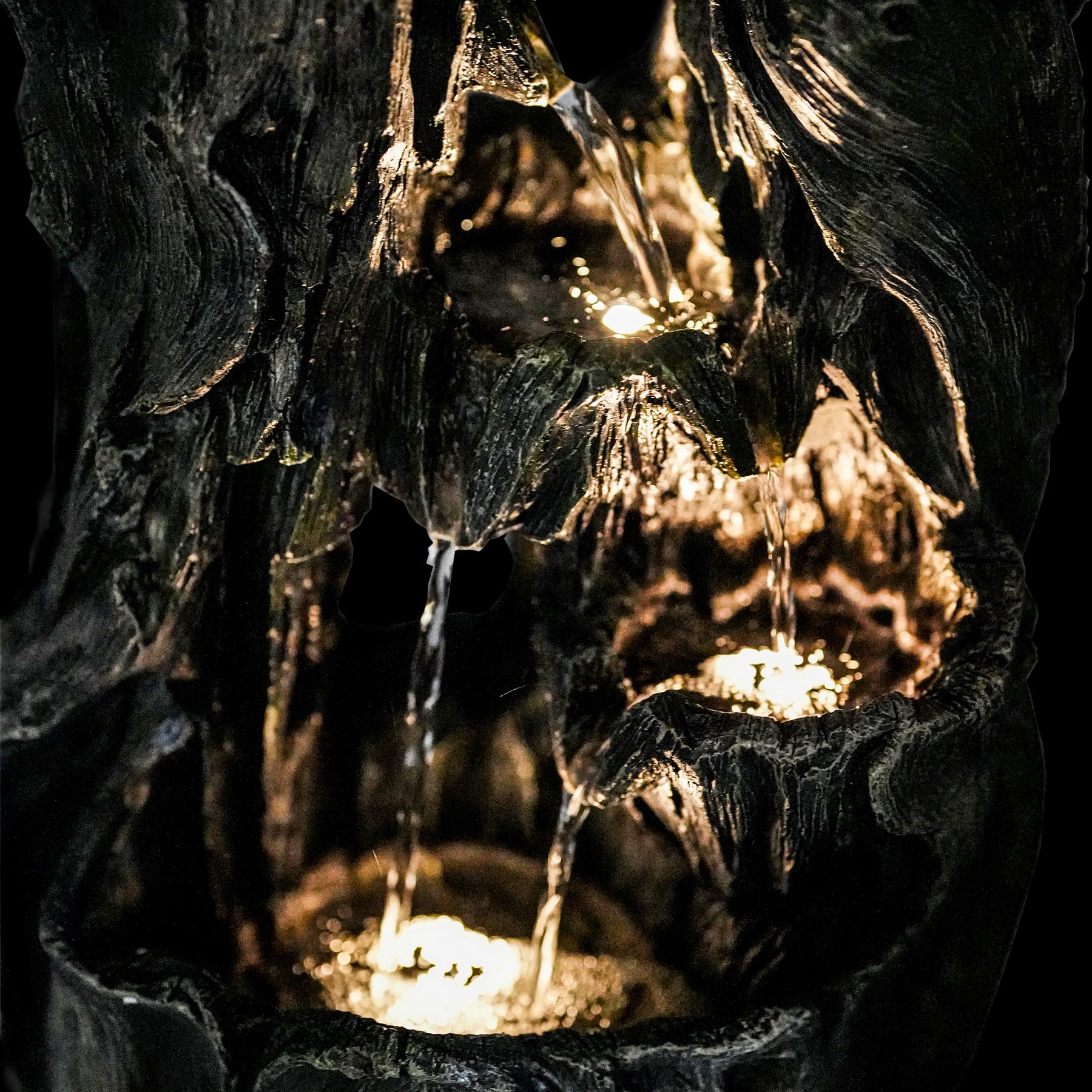 Solar Tree Log Fountain by Geezy - The Magic Toy Shop