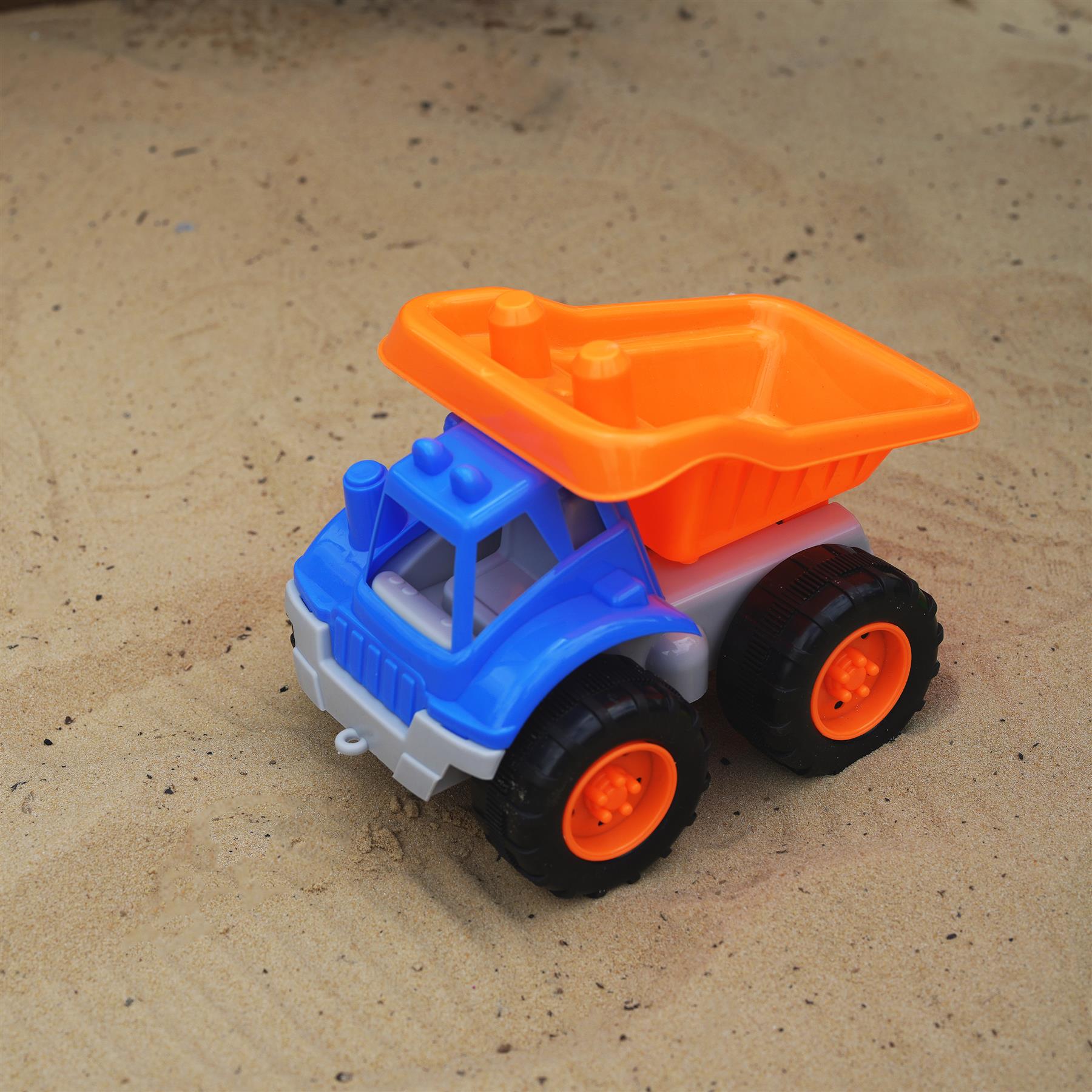 Sand Truck & Accessories Set (5 Pcs.) by The Magic Toy Shop - The Magic Toy Shop