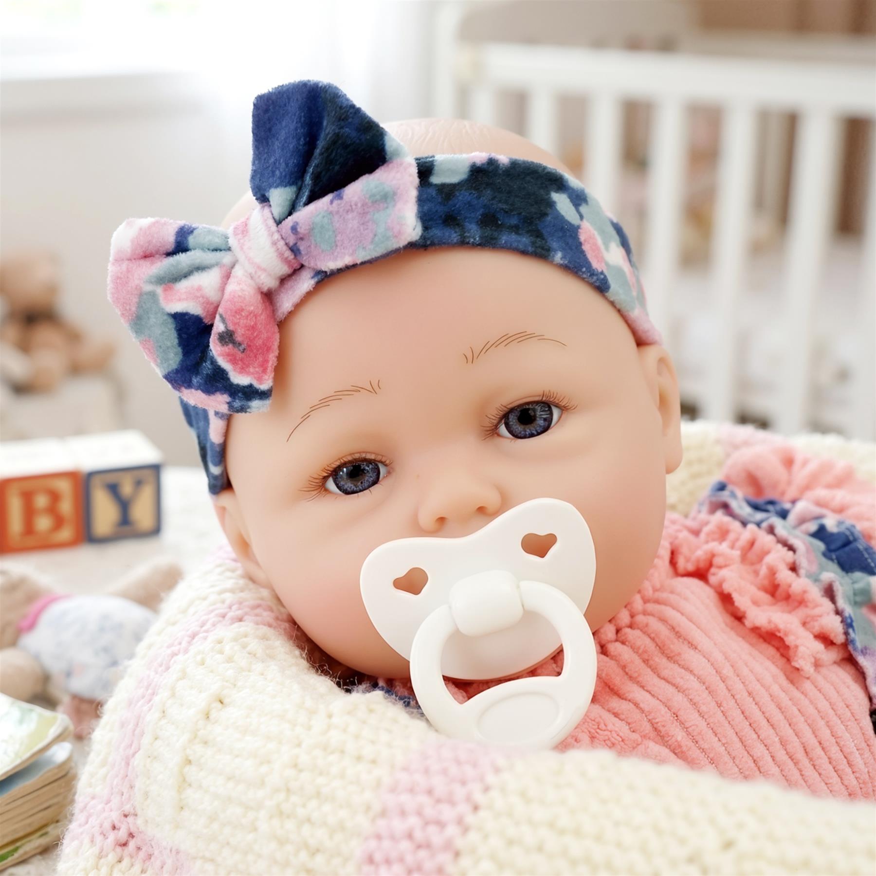 BiBi Reborn Awake Girl "Sweet Pea" (43 cm / 17")