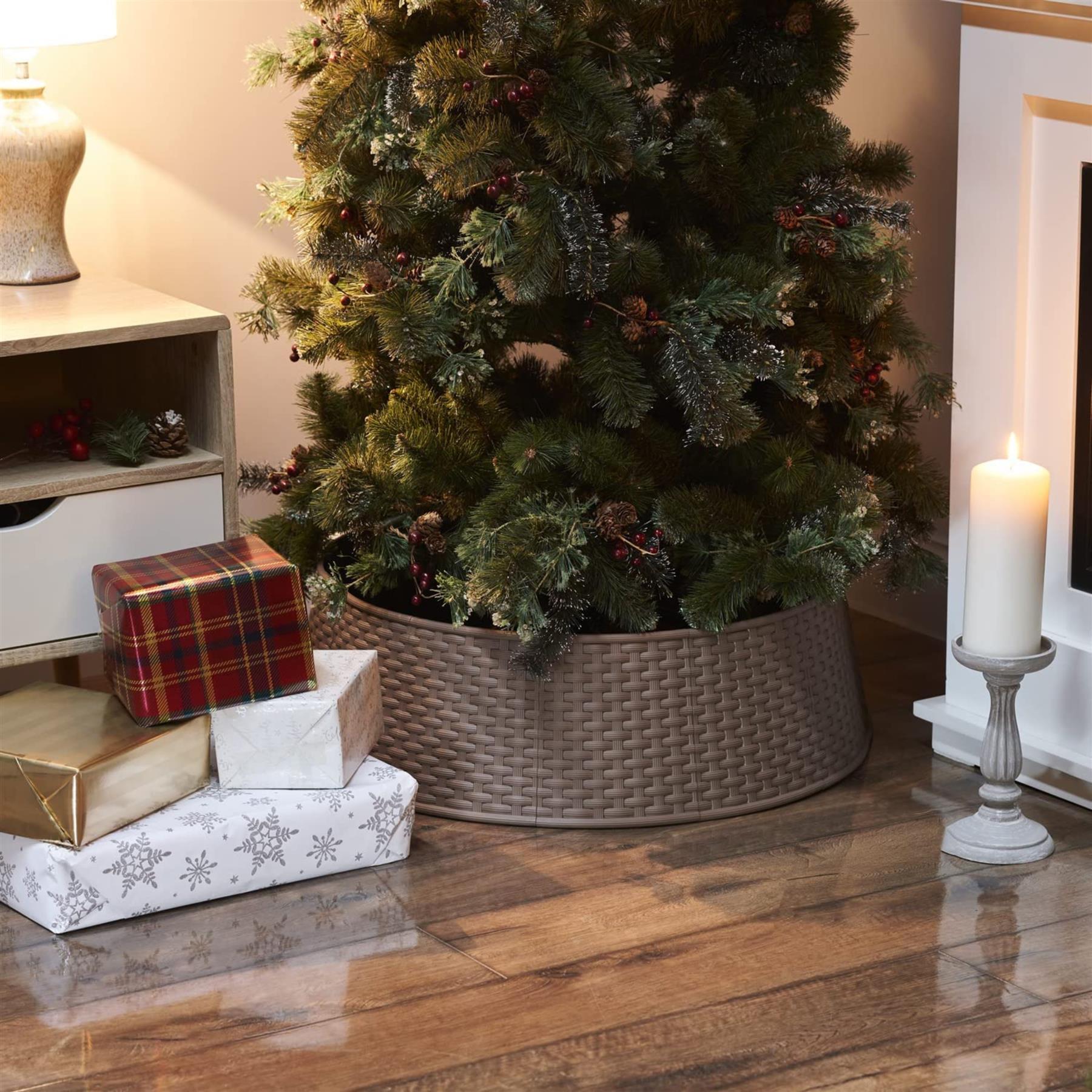 Skirt For Christmas Tree by Geezy - The Magic Toy Shop