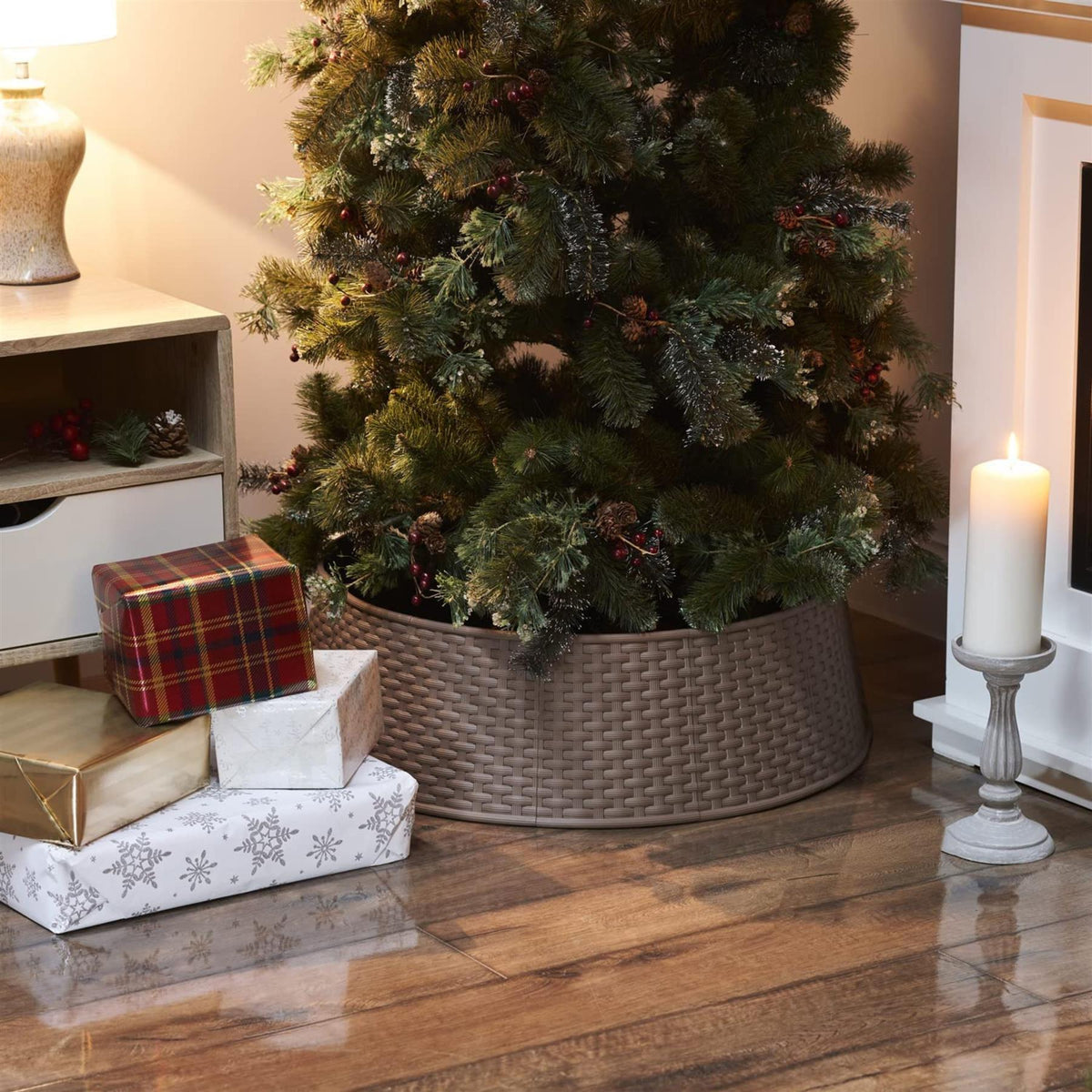Brown GEEZY Christmas tree skirt with basket weave pattern sits beneath a decorated Christmas tree