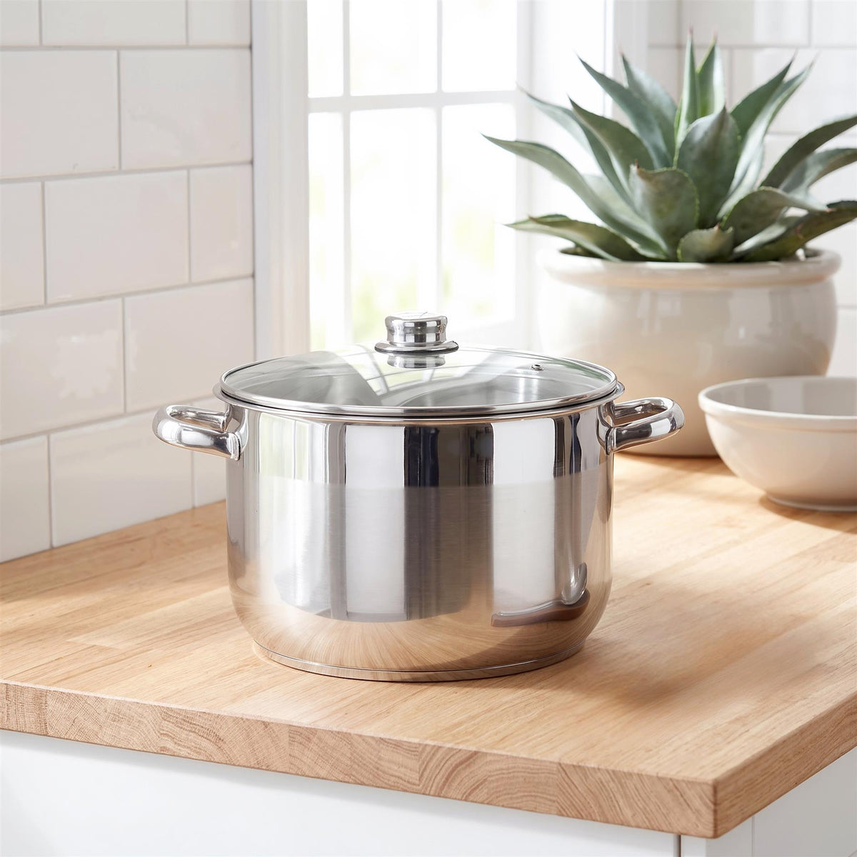 Stainless Steel Stock Pot with Lid - 5.7 L