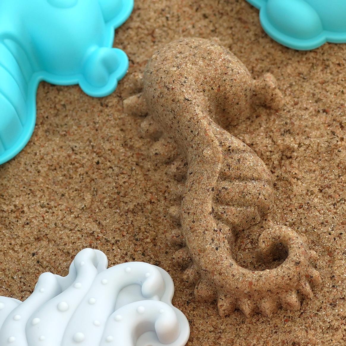 Sand Truck & Accessories Set 16 Pieces by The Magic Toy Shop - The Magic Toy Shop