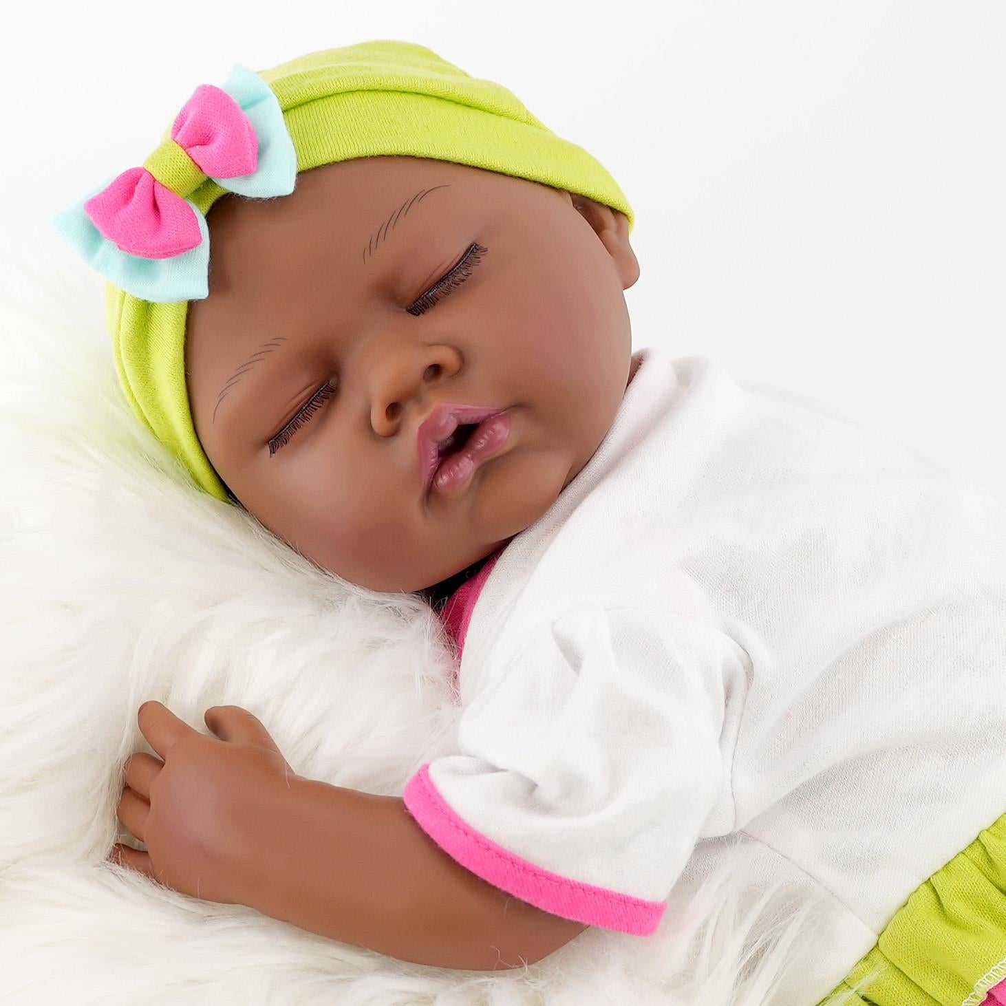 Doll to help store baby sleep