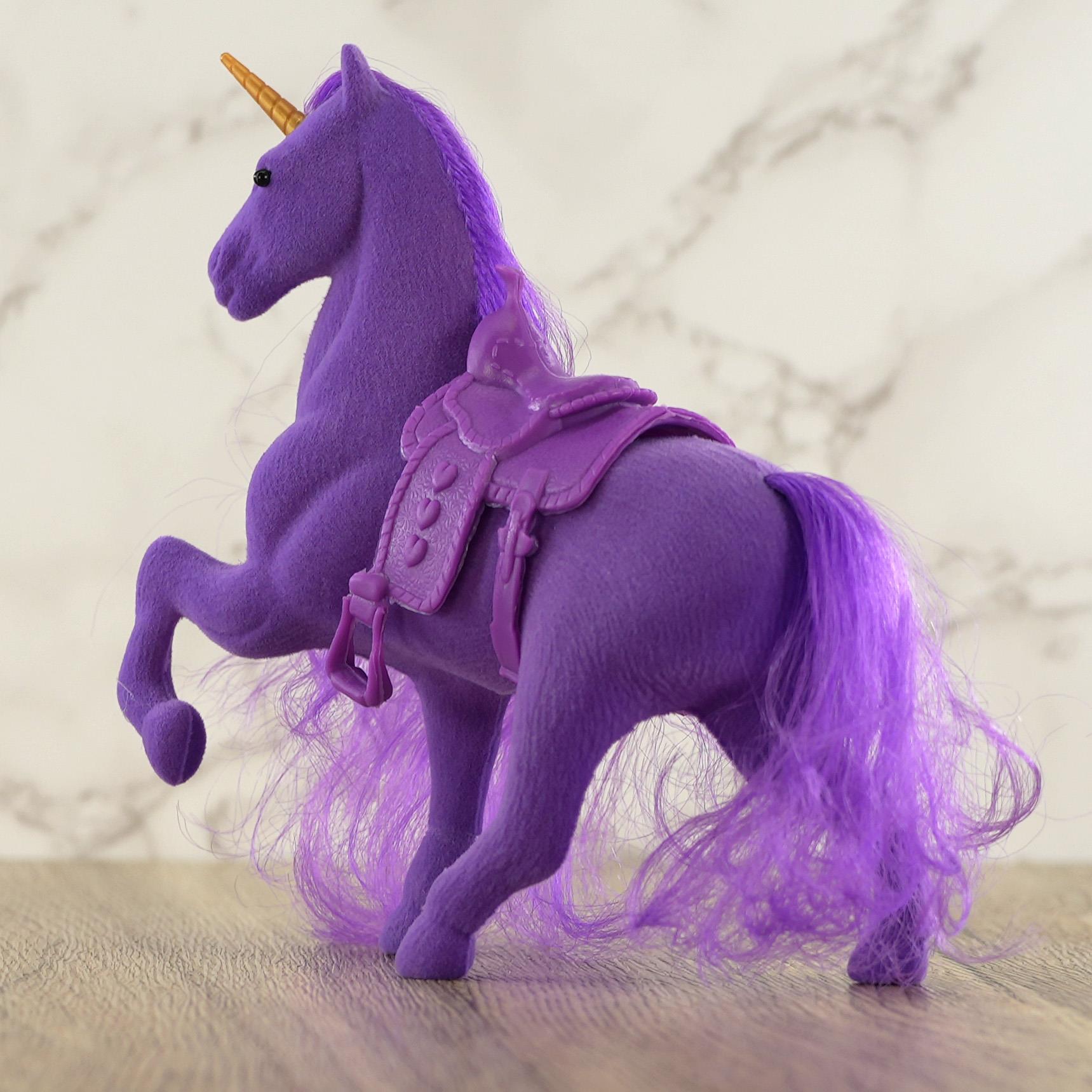 The Magic Toy Shop Unicorn Stable with Three Unicorns and Accessories