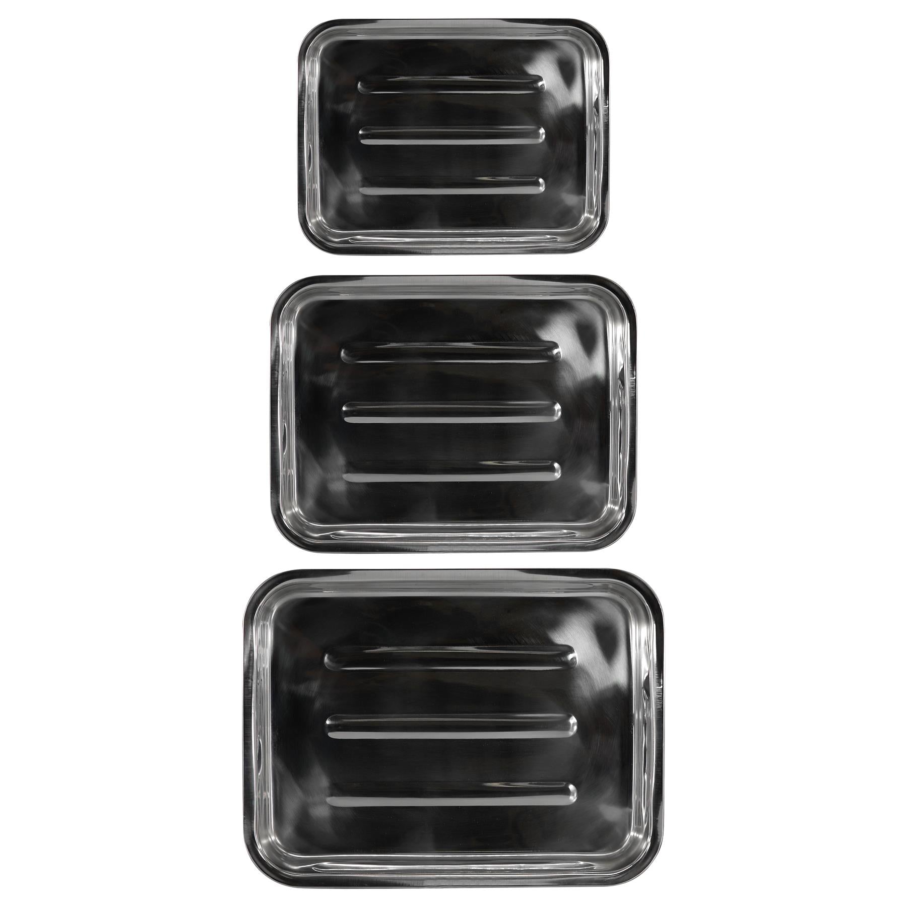 Alt text: "Set of three stainless steel roasting trays, ideal for home cooking and entertaining." (themagictoyshop)