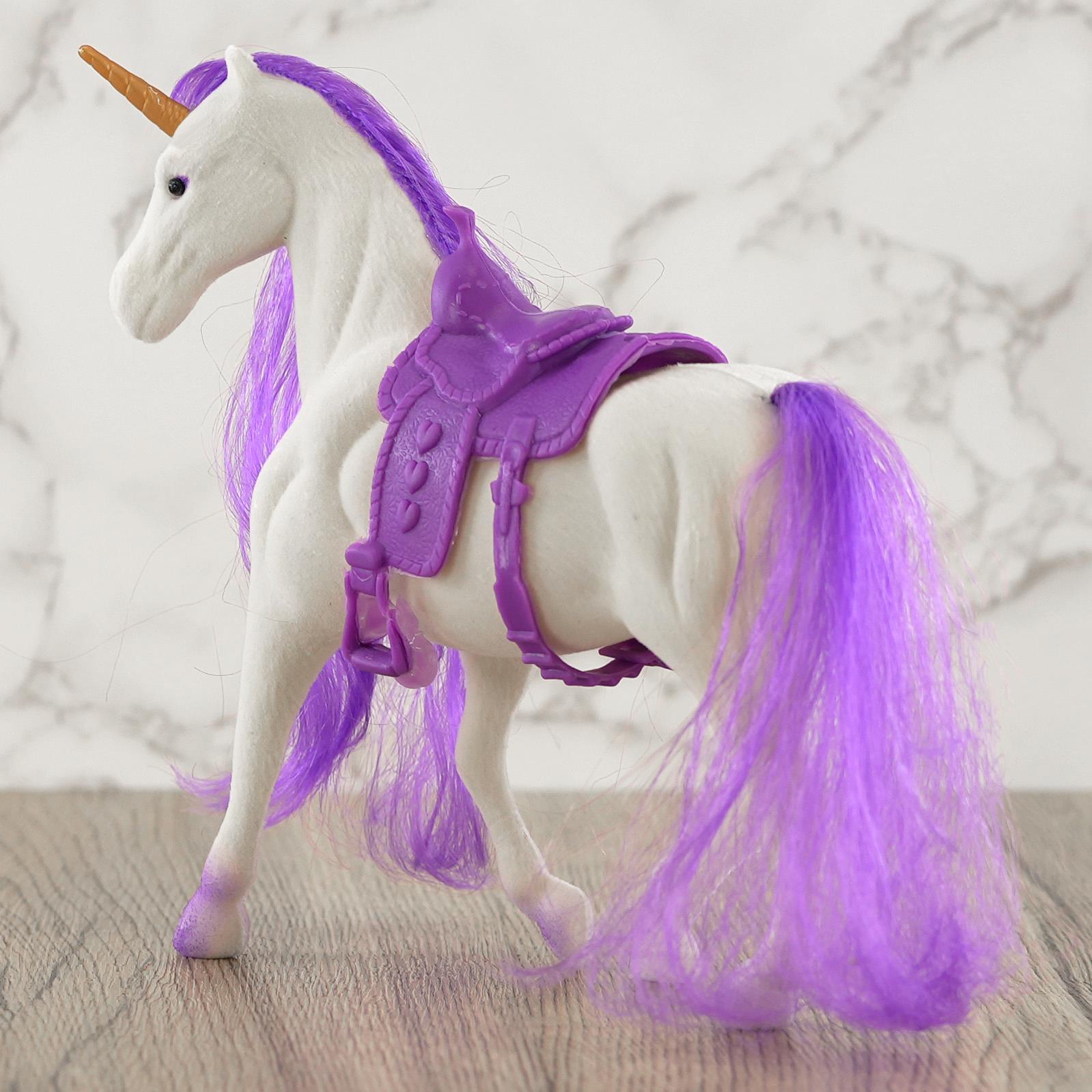 The Magic Toy Shop Unicorn Stable with Three Unicorns and Accessories