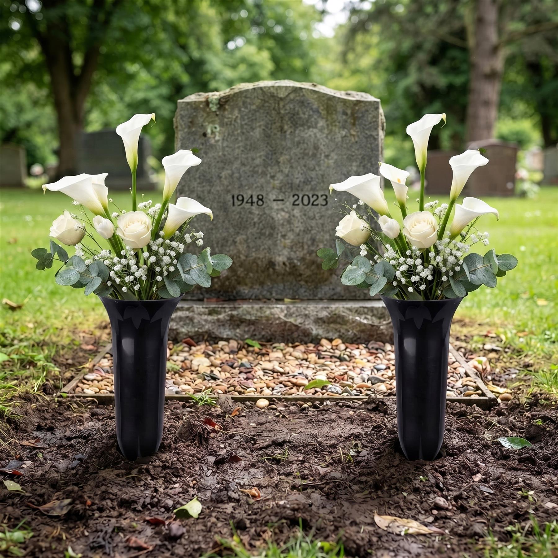Set of 2 Grave Vases