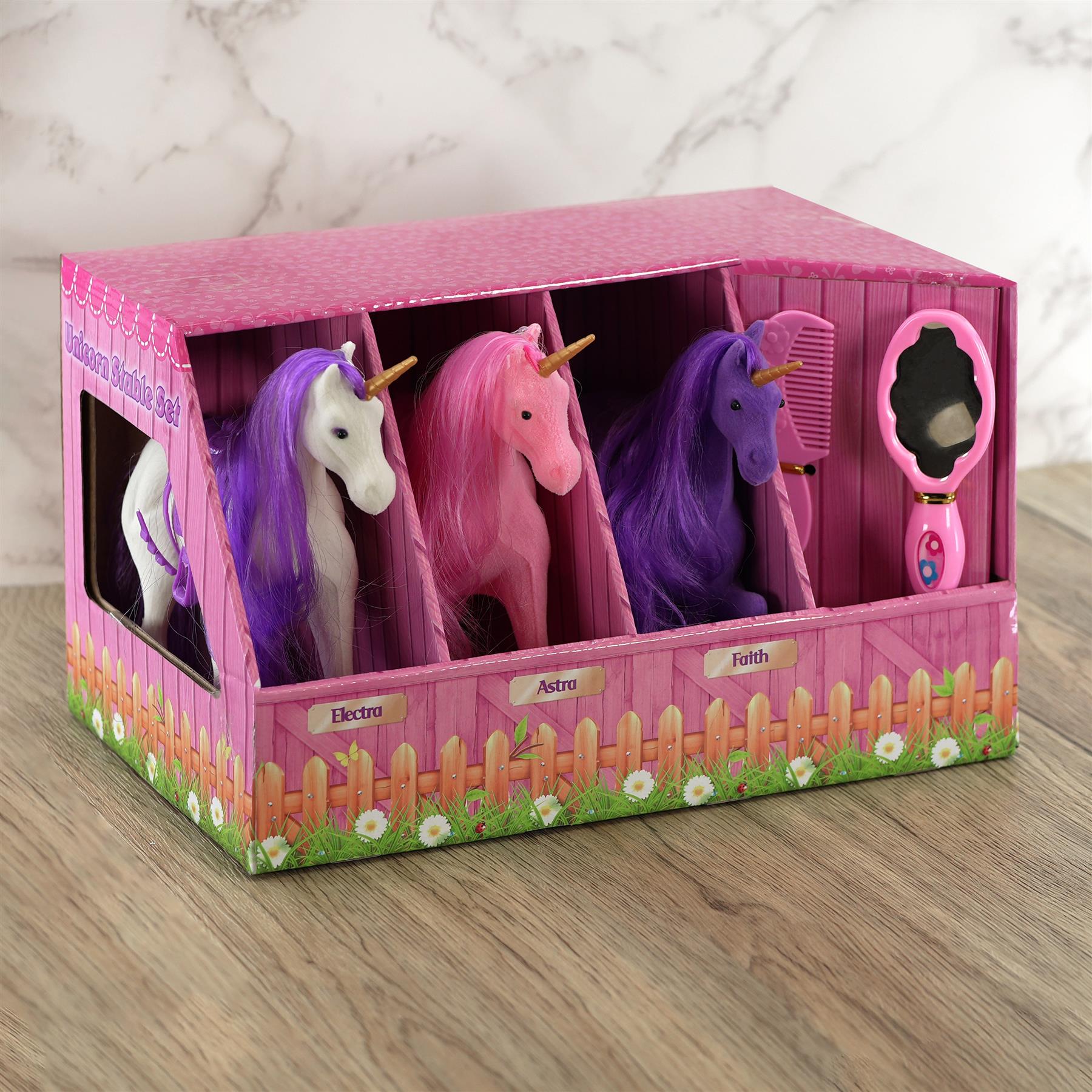 The Magic Toy Shop Unicorn Stable with Three Unicorns and Accessories