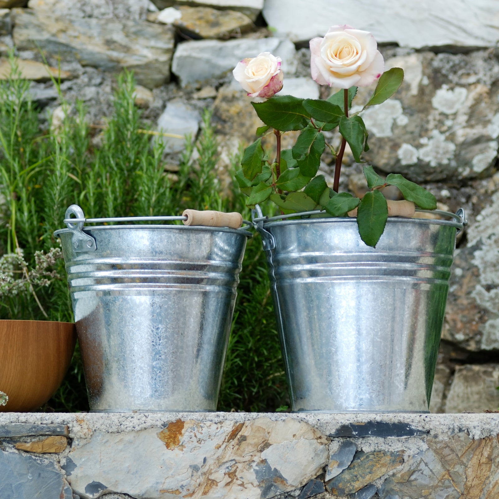 Geezy Zinc Bucket With Wooden Holder