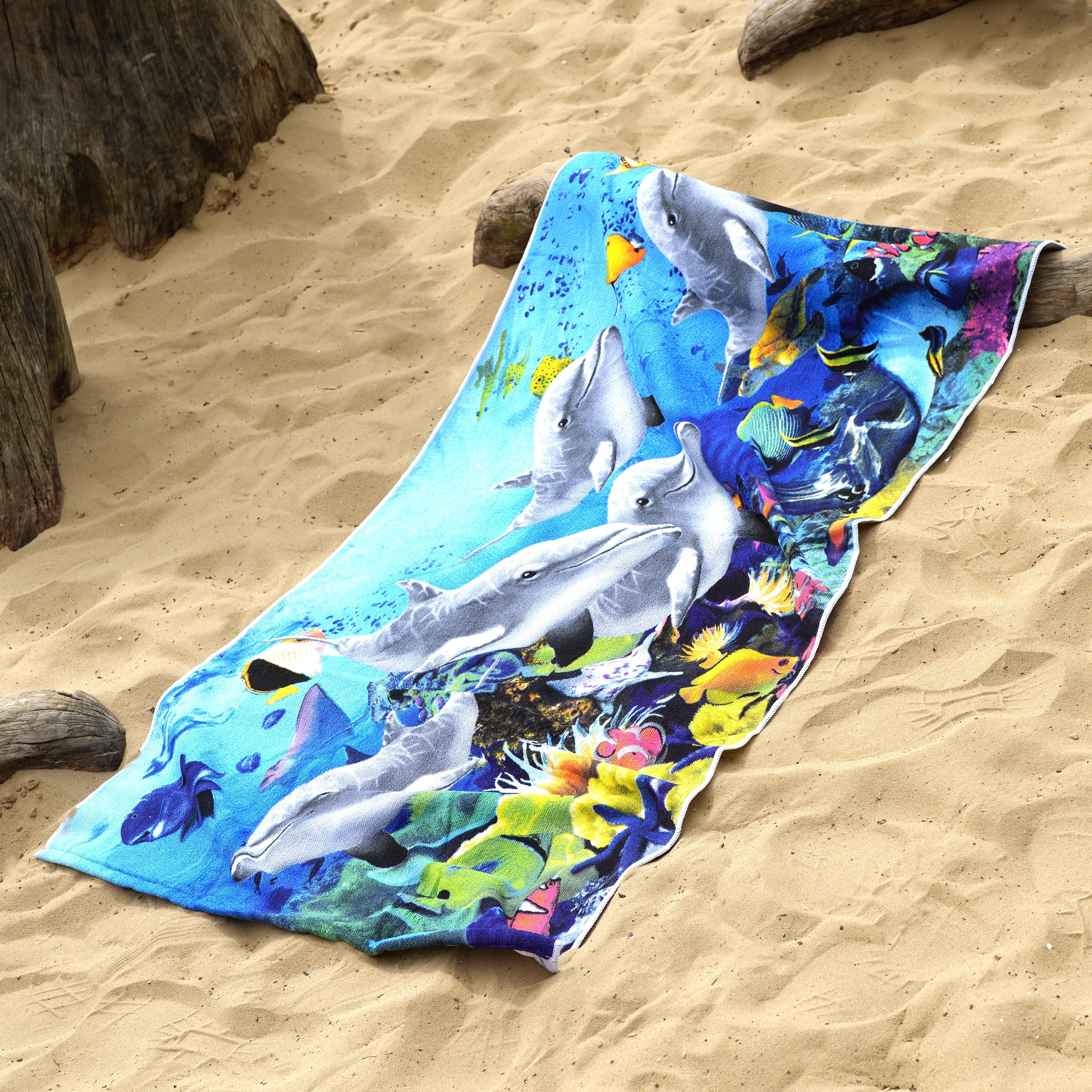 GEEZY Towel Dolphins Design Large Towel